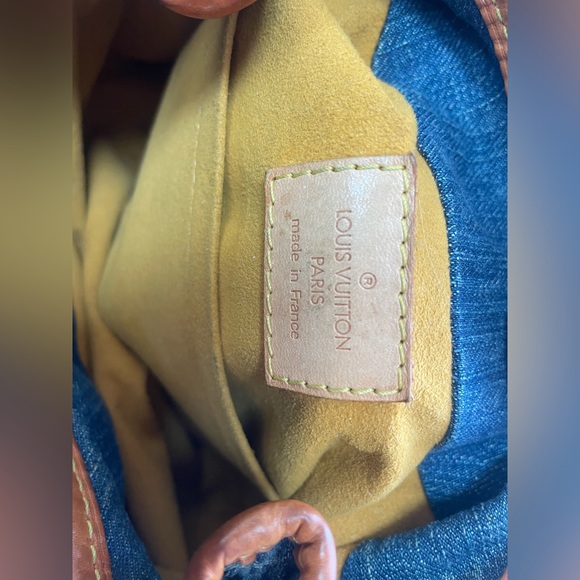 Louis Vuitton - Picture 4 of 6